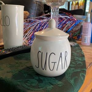 Rae Dunn sugar bowl and lid